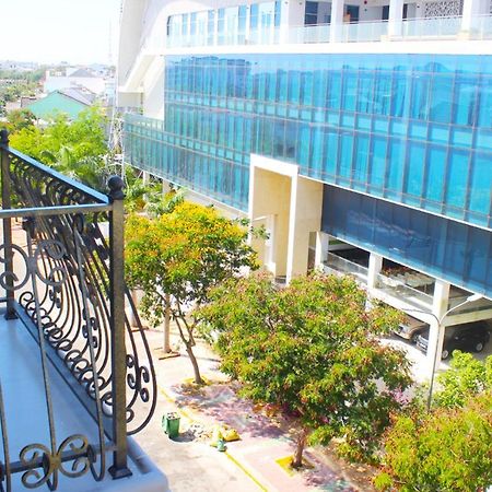 Aha Monaco Hotel Фантхьет Экстерьер фото